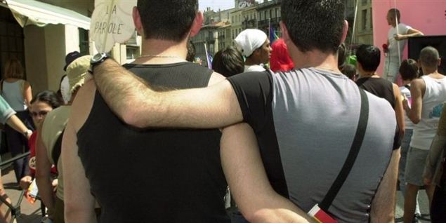 Hver sjette præst siger nej til homovielse