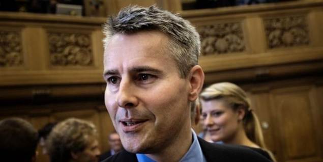Fuld opbakning til Henrik Sass Larsen