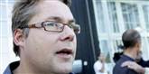 <span style='font-family: Arial; font-size: 15px; color: White;'>Simon Andersen, der er nyhedschef på B.T., skal oplyse kommissionen om, hvem der lækkede Helle Thornings dom i skattesagen til avisen.</span> <span style='font-family: Arial; font-weight: normal; font-size: 15px; color: #999999;'>Foto: HAVEMANN, KRESTINE / POLFOTO</span>
