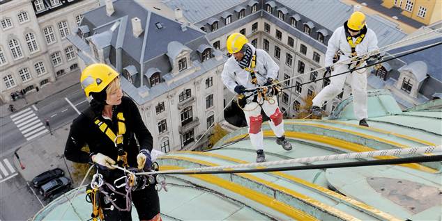 Se malernes vilde arbejdsplads 60 meter oppe