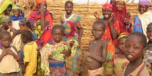 Disse børn fra Niger er de mest udsatte, skulle den forventede sultkatastrofe ske i 2012.