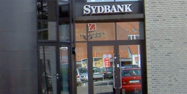 SF: Bankmænd skal væk fra skolekatedret