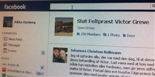 Feltpræsten, der i sin dagbog fra Afghanistan fortæller, at han har kastet med en hjemmelavet bombe, får opbakning af 250 personer på Facebook. Flertallet er soldater.