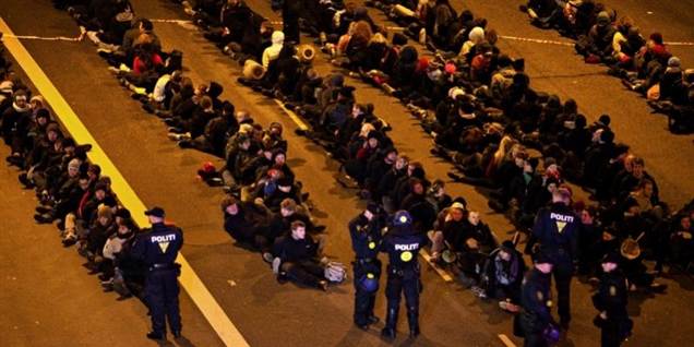 V til COP15 demonstranter: Det er ynkeligt