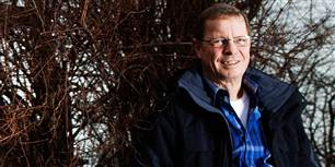Ole Larsen opdagede ikke, at han fik lidt for meget i løn gennem to år. Nu må han beholde pengene.