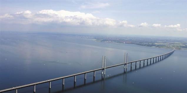 Kæmpe fragtskib blæste gennem Øresund