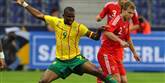 <span style='font-family: Arial; font-size: 15px; color: White;'>Samuel Eto'o skiftede sidste år til den russiske klub Anzhi, der betaler hoveddelen af han samlede indtægt på 172 millioner kroner, der sender ham ind på en fjerdeplads.</span> <span style='font-family: Arial; font-weight: normal; font-size: 15px; color: #999999;'>Foto: Kerstin Joensson / POLFOTO</span>