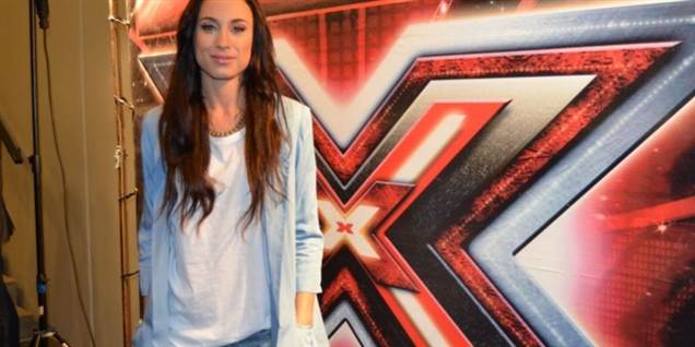 Se supersoldat og Medina indtage X factor!
