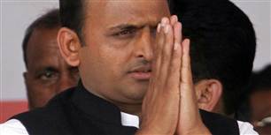 Akhilesh Yadav skal rydde op i lokal politik i Uttar Pradesh, men hyrer en stribe kriminelle som ministre.