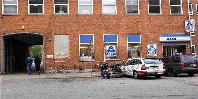 ALDI i kontrolrus: Vil tjekke kassedamers bil