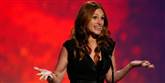 <span style='font-family: Arial; font-size: 15px; color: White;'>Julia Roberts er bare smukkere end alle andre overhovedet. I 2010 vandt hun æren for fjerde gang. "What can I do," synes skønheden at spørge.</span> <span style='font-family: Arial; font-weight: normal; font-size: 15px; color: #999999;'>Foto: MATT SAYLES / POLFOTO</span>