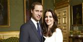 <span style='font-family: Arial; font-size: 15px; color: White;'>Den 29-årige hertuginde Kate Middleton, tronfølger i England Prins Williams smækre hustru er den fjerde bedst klædte kvinde i 2012.</span> <span style='font-family: Arial; font-weight: normal; font-size: 15px; color: #999999;'>Foto: Scanpix, Reuters, Mario Testino</span>