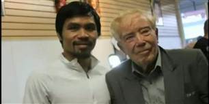 Her ses Otto Jensen sammen med den filippinske bokser Manny Pacquiao. Ifølge Otto Jensen, der er 100 år på billedet, var han den bedste bokser nogensinde.