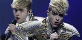 <span style='font-family: Arial; font-size: 15px; color: White;'>De enæggede tvillinger John og Edward Grimes brød igennem, da de var med i X Factor i Irland og Storbritannien i 2009. I år repræsenterede de Irland ved det internationale Melodi GRand Prix.</span> <span style='font-family: Arial; font-weight: normal; font-size: 15px; color: #999999;'>Foto: AP Photo / POLFOTO</span>