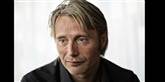 <span style='font-family: Arial; font-size: 15px; color: White;'>Mads Mikkelsen er allerede tilbage i Rumænien, hvor han er igang med at indspille en ny film.</span> <span style='font-family: Arial; font-weight: normal; font-size: 15px; color: #999999;'>Foto: Lars Just / POLFOTO</span>