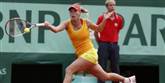 <span style='font-family: Arial; font-size: 15px; color: White;'>Gad vide om Caroline Wozniacki havde sit nye undertøj på, da hun højst overraskende tabte til Kaia Kanepi i French Open i weekenden?</span> <span style='font-family: Arial; font-weight: normal; font-size: 15px; color: #999999;'>Foto: Bernat Armangue / POLFOTO</span>