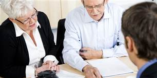 Din bedste chance for at undgå at ende som en langtrukken socialsag er at holde kontakten med din arbejdsplads.
