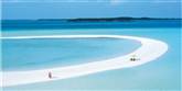 <span style='font-family: Arial; font-size: 15px; color: White;'>Hvis du har en uge og 2,4 millioner kroner, kan du bruge dem på et ophold på Musha Cay. De fire fortryllende smukke øer er en del af Bahamas og ejes af magikeren David Copperfield. Personale og 200 flamingoer er inkluderet i prisen.</span> <span style='font-family: Arial; font-weight: normal; font-size: 15px; color: #999999;'>Foto: Musha Cay</span>