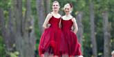 <span style='font-family: Arial; font-size: 15px; color: White;'>Hverdagen for en danser på Det Kongelige Teater er en skøn blanding af alt fra glamourøse festforestillinger til sveddryppende træning, af moderne dans og folkelig ballet... og af prøver.</span> <span style='font-family: Arial; font-weight: normal; font-size: 15px; color: #999999;'>Foto: DALSGAARD MIRIAM / POLFOTO</span>