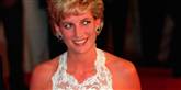 <span style='font-family: Arial; font-size: 15px; color: White;'>Og det er ikke nyt for den unge prins at være omgivet af smukke kvinder. Hans mor, prinsesse Diana, var et stilikon for hele verden.</span> <span style='font-family: Arial; font-weight: normal; font-size: 15px; color: #999999;'>Foto: DENIS PAQUIN / POLFOTO</span>