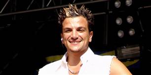Peter André vil gerne begynde at skrive erotiske noveller for mænd.