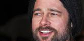 <span style='font-family: Arial; font-size: 15px; color: White;'>Og hendes eksmand har gjort det samme. 'Troja' er også en fryd for øjet for de (mange) kvinder, der er vilde med Brad Pitt. Her spiller han nemlig scener uden en trevl på kroppen.</span> <span style='font-family: Arial; font-weight: normal; font-size: 15px; color: #999999;'>Foto: Scanpix, AFP, BEN STANSALL</span>