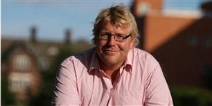Martin Jensen, formand for 3F i Vejle, har fået et trusselsbrev, hvor der advares om, at kontoret i Vejle vil blive ødelagt med sten og brandbomber.
