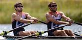 <span style='font-family: Arial; font-size: 15px; color: White;'>I roernes finale i letvægtsdobbeltsculler markerede den forsvarende OL-guldvinder, briten Zac Purchase, kort efter starten, at hans sæde var gået i stykker, og der blev omstart.</span> <span style='font-family: Arial; font-weight: normal; font-size: 15px; color: #999999;'>Foto: AP/Natacha Pisarenko / POLFOTO</span>