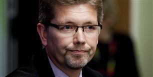 "Brandmænd sætter deres liv på spil for at redde andre mennesker, og de er nødt til at lave øvelser under realistiske forhold. Men det er klart, at det ikke er acceptabelt, hvis sikkerheden ikke er i orden," siger Frank Jensen (S), overborgmester i Københavns Kommune