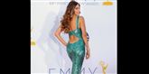 <span style='font-family: Arial; font-size: 15px; color: White;'>Skuespiller Sofia Vergara fra 'Modern Family' - en af aftenens helt store vindere - havde iført sig en fin havfrue-kjole.</span> <span style='font-family: Arial; font-weight: normal; font-size: 15px; color: #999999;'>Foto: Jordan Strauss/Invision/AP / POLFOTO</span>
