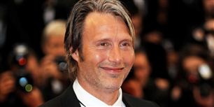 Mads Mikkelsen havde sin kone Hanne Jacobsen og sønnen Carl med til New York for at modtage prisen.