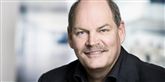 <span style='font-family: Arial; font-size: 15px; color: White;'>Andre politikere er ligesom 'lurer-Anders' kommet galt af sted ved at kigge for meget efter kollegaerne. Minister for By-, Bolig- og Landdistrikter Carsten Hansen indgik i 2011 i en sag om sexchikane.</span> <span style='font-family: Arial; font-weight: normal; font-size: 15px; color: #999999;'>Foto: Partifoto</span>