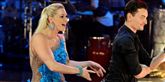 <span style='font-family: Arial; font-size: 15px; color: White;'>Også Jeanette Ottesen og Marc Christensen var også ude i en livlig samba. Jeanette havde ligesom de andre samba-piger en kort, farvestrålende kjole på.</span> <span style='font-family: Arial; font-weight: normal; font-size: 15px; color: #999999;'>Foto: Mogens Flindt / POLFOTO</span>