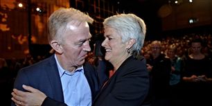 Den nye formand Annette Vilhelmsen fyrer næppe udenrigsminister og afgående formand Villy Søvndal. Han står til at beholde posten.