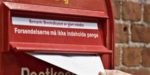 Snart bliver der langt færre røde postkasser at smide breve i.