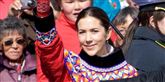 <span style='font-family: Arial; font-size: 15px; color: White;'>Og Mary er jo en sød og smilende prinsesse, så det hele endte med, at de to stod og grinede på fortovet, mens Marys følge af PET-vagter ventede i baggrunden.</span> <span style='font-family: Arial; font-weight: normal; font-size: 15px; color: #999999;'>Foto: Colourbox</span>