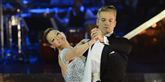 <span style='font-family: Arial; font-size: 15px; color: White;'>- Vi kan grine og græde sammen, supplerer Louise Mieritz. Parret skal danse wiernervals og jive på fredag.</span> <span style='font-family: Arial; font-weight: normal; font-size: 15px; color: #999999;'>Foto: Mogens Flindt / POLFOTO</span>