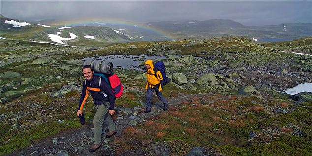 Pædagoger og lærere flygter til Norge
