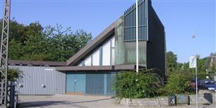 Bavnehøj Kirke på Vesterbro er en af de 14 kirker, som står overfor en lukning om et halvt års tid.