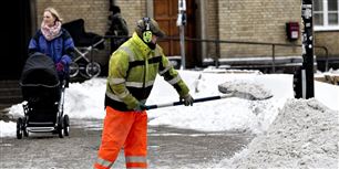 'Dovne Robert' kan ikke se det fornuftige i at skulle skovle sne for sin kontanthjælp.