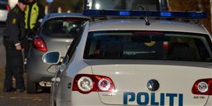 Politiet ønsker sidst på formiddagen ikke at give nærmere oplysninger om tilstanden for de personer, der sad i bilen. (arkiv)