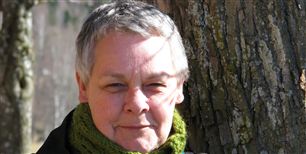 ”Jeg har ødelagt min ryg i en arbejdsulykke. Det er altså ikke hovedet, den er gal med,” siger Helle Lodberg.