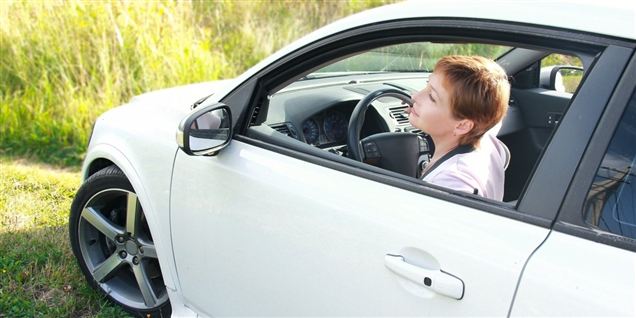 Kvinder parkerer bilen alt for tidligt