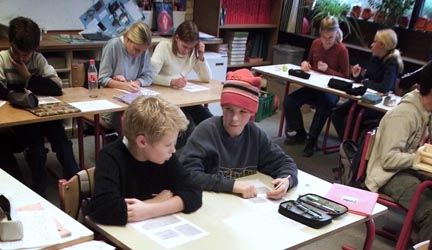 Skole melder elever til politiet