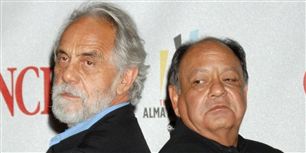 Komiker Tommy Chong (t.v.) med sin makker i Cheech &amp; Chong, Richard Marin.