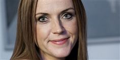 Socialminister Karen Hækkerup (S) peger på, at al forskning viser, at en tidlig indsats kan betale sig.