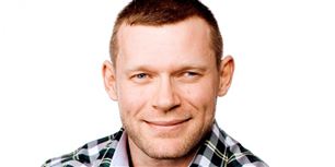 - Hvis de her områder, hvor man nu sparer, ikke er livsnødvendige, hvorfor har man så overhovedet brugt skattekroner på det i første omgang, spørger Joachim B. Olsen (LA).