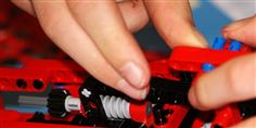 Ifølge Lego vil udvidelsen betyde investeringer for et tocifret millionbeløb i euro.