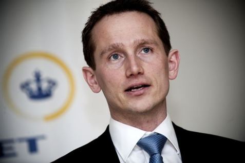 Skat bringer minister i stormvejr