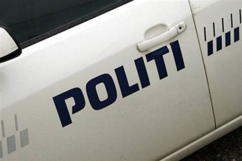 Kvinde dræbt i frontalsammenstød